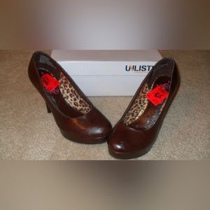 Womens Unlisted File System Platform Pump brown stone size 8.5 new in box.